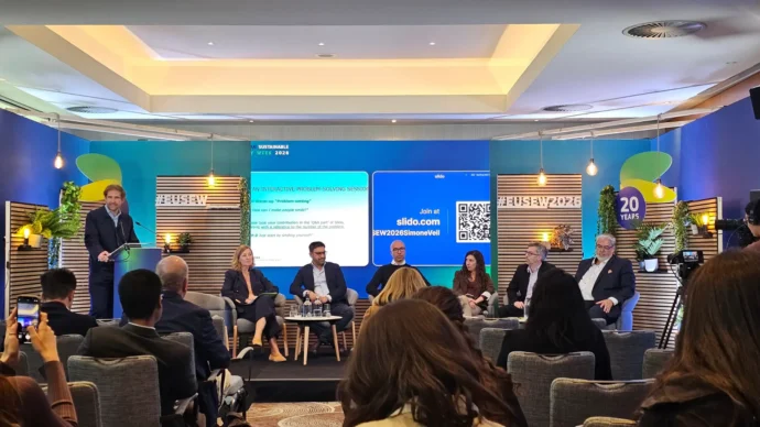 Professionals discussing how Europe can address the renewable skills gap, focusing on workforce development, training needs and cross-sector collaboration to support the energy transition.